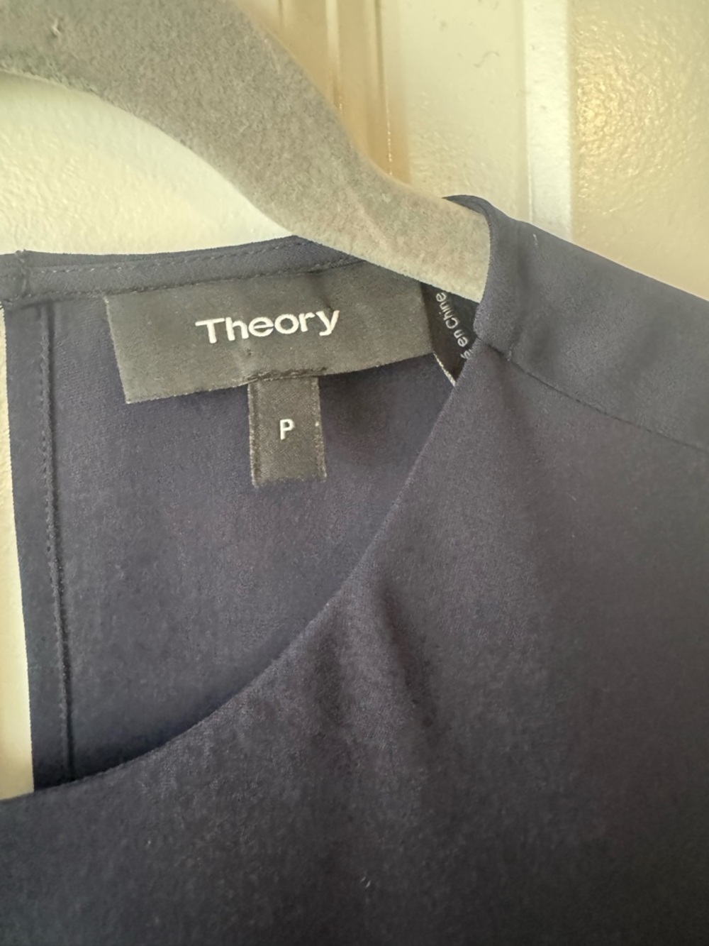 Theory Navy Sleeveless Crepe Ruffle Front Silk Blouse | Size Petite - Picture 3 of 5
